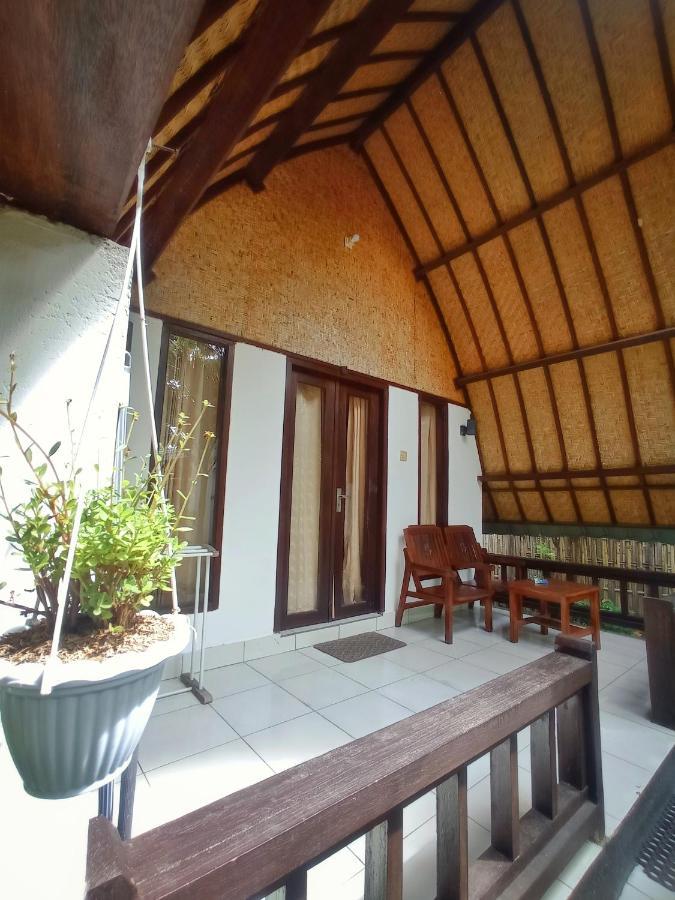 Follow The Rabbit Bungalow Gili Air Esterno foto