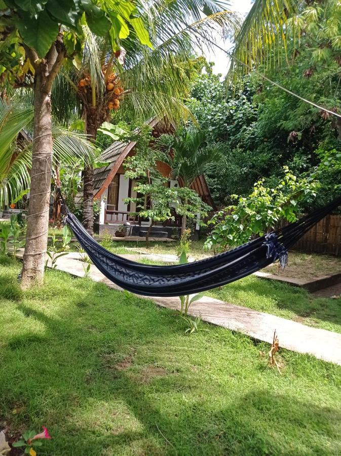 Follow The Rabbit Bungalow Gili Air Esterno foto